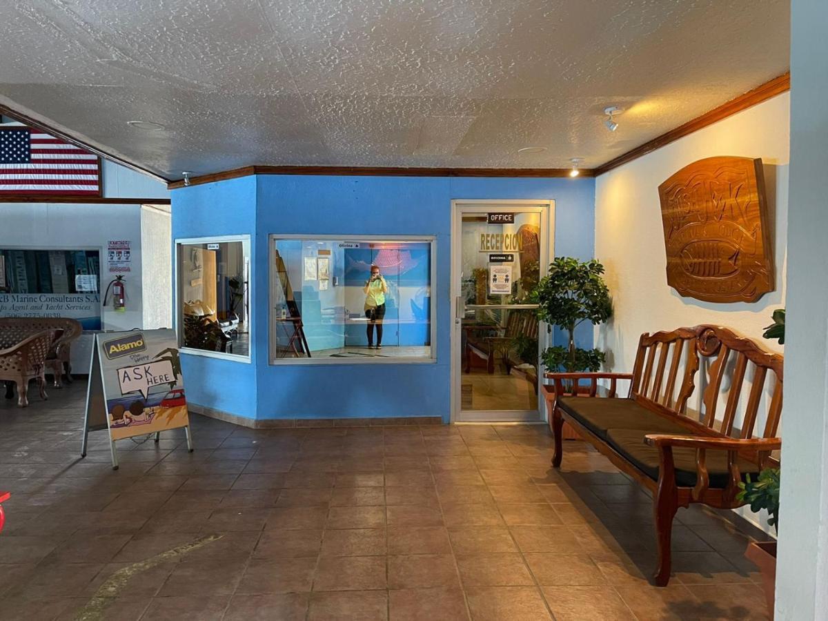 Fish Hook Marina Hotel Golfito Bagian luar foto