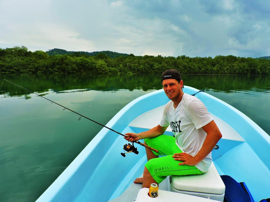 Fish Hook Marina Hotel Golfito Bagian luar foto