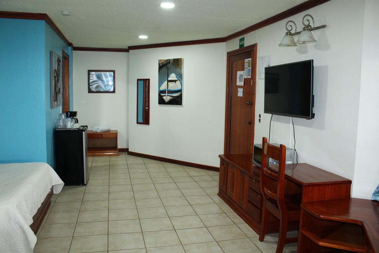 Fish Hook Marina Hotel Golfito Bagian luar foto